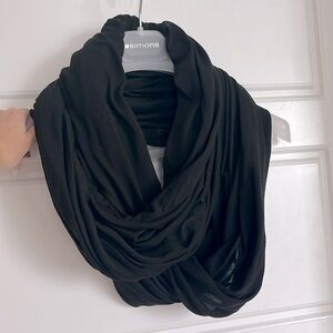 Infinity scarf (black)